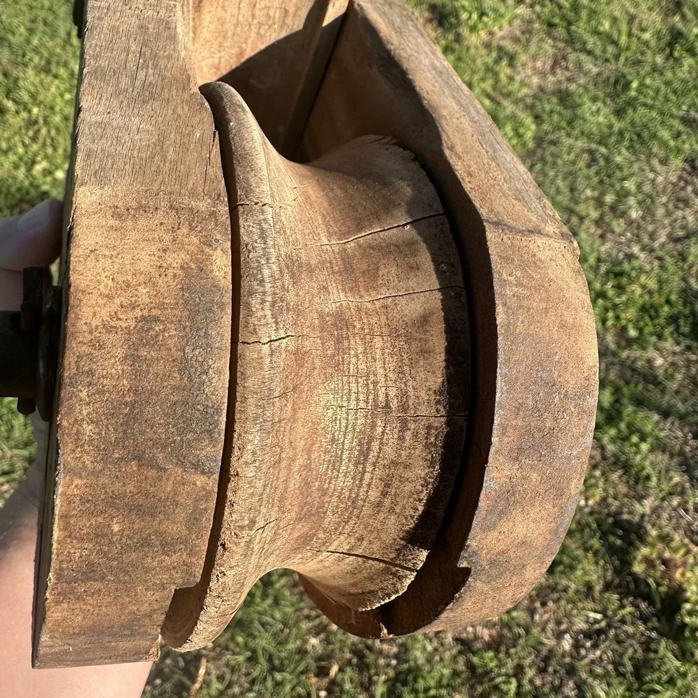 Antique Block and Tackle Barn / Maritime Pulley Hay Loft Wooden Iron Rustic 6.5